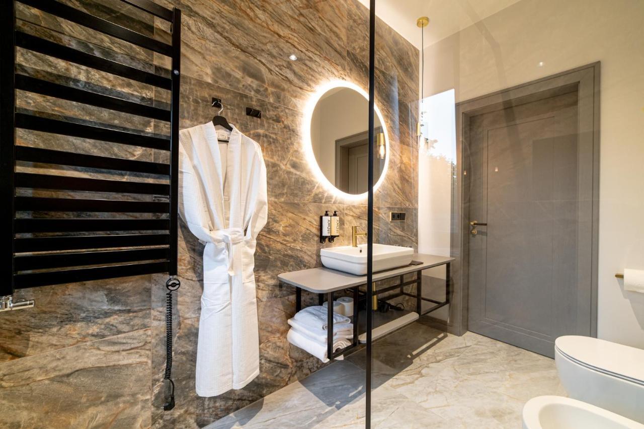 Hotel Gothards Кулдига Экстерьер фото